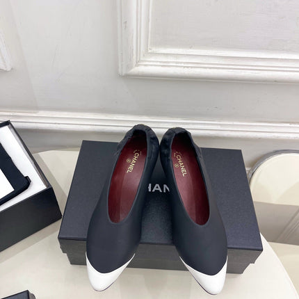 CHANEL 26S SQUARE TOE PUMPS 50 MM IN BLACK LAMBSKIN WITH WHITE TOE CAP