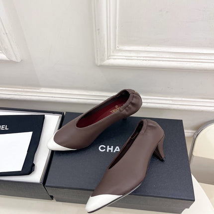 CHANEL 26S SQUARE TOE PUMPS 50 MM IN DARK BROWN LAMBSKIN WITH BLACK TOE CAP