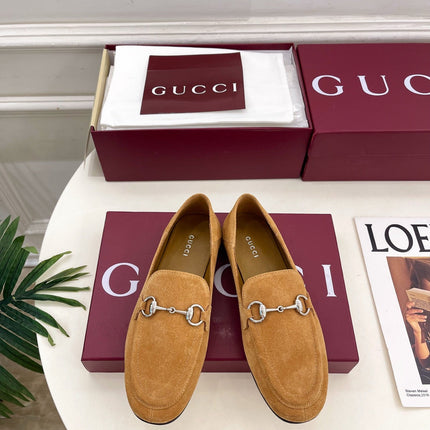 GUCCI 26S LOAFERS MM IN CAMEL BROWN SUEDE WITH SILVER HARDWARE