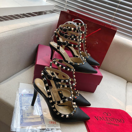 ROCKSTUD BLACK METALLIC CALFSKIN ANKLE STRAP HIGH SANDAL